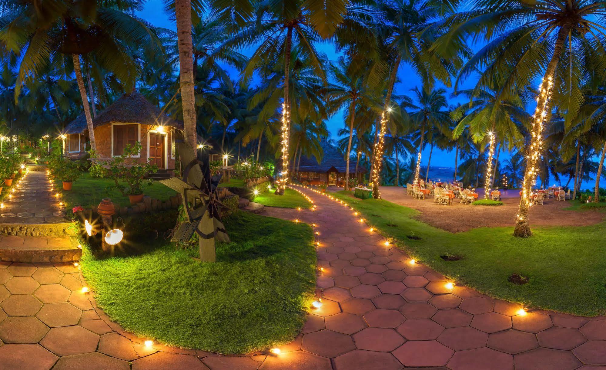 Soma Manaltheeram Ayurveda Beachvillage Kovalam Exterior foto